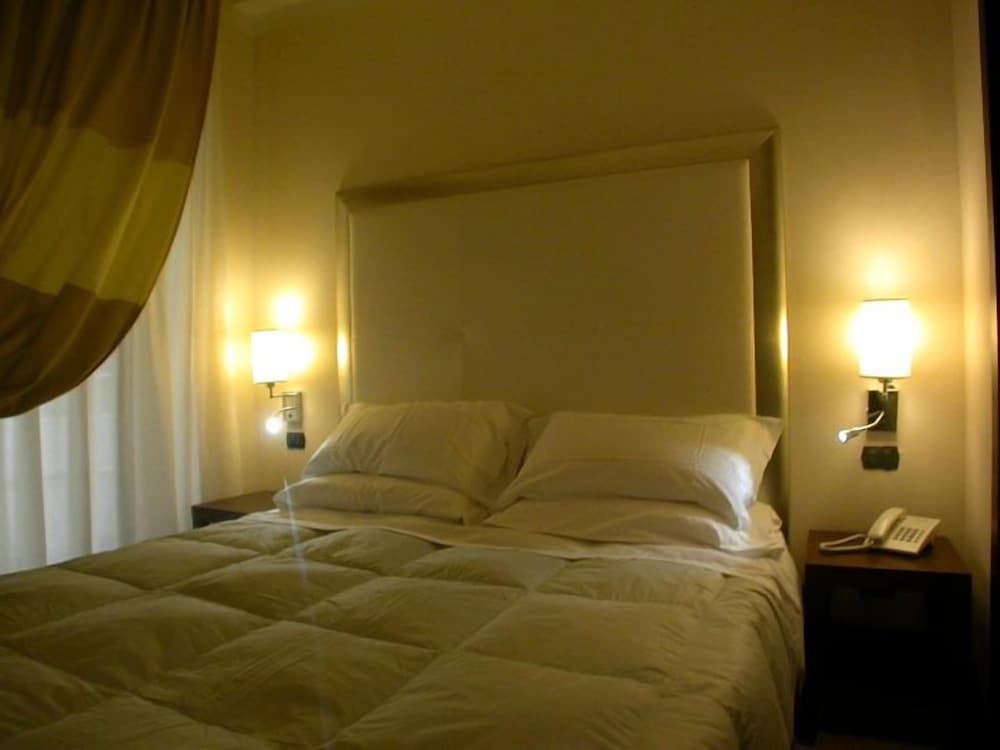 The Strand 5