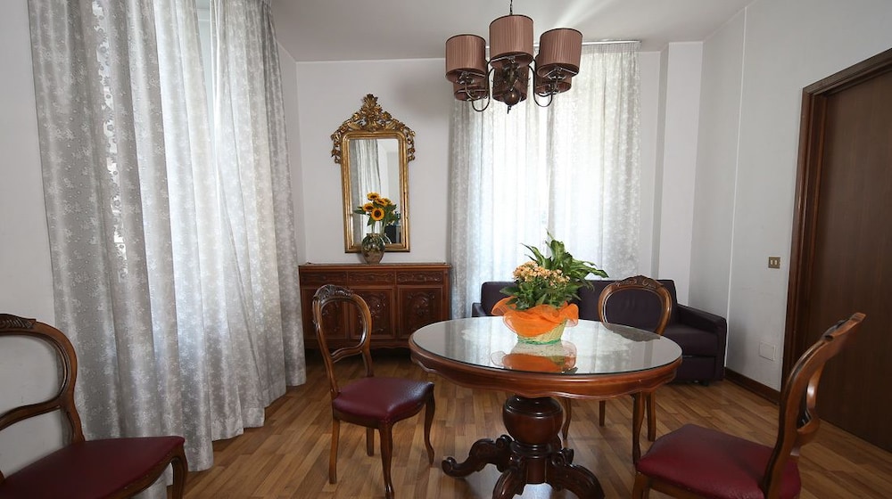 Hotel Roma Room 3