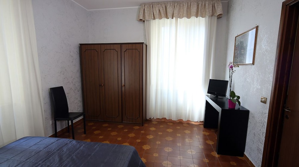 Hotel Roma Room 23