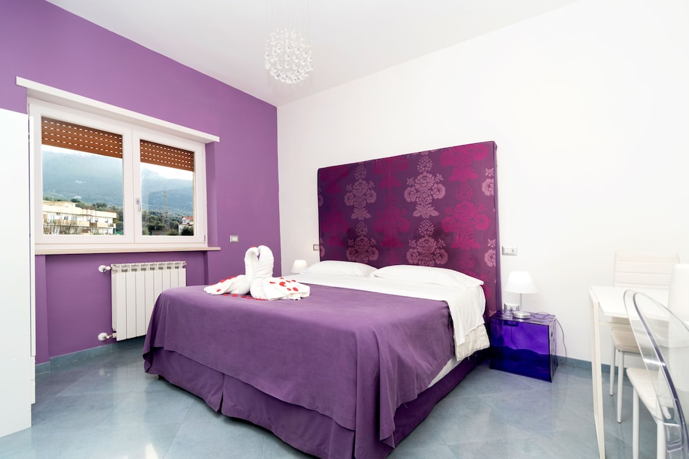 Emily Suites 6
