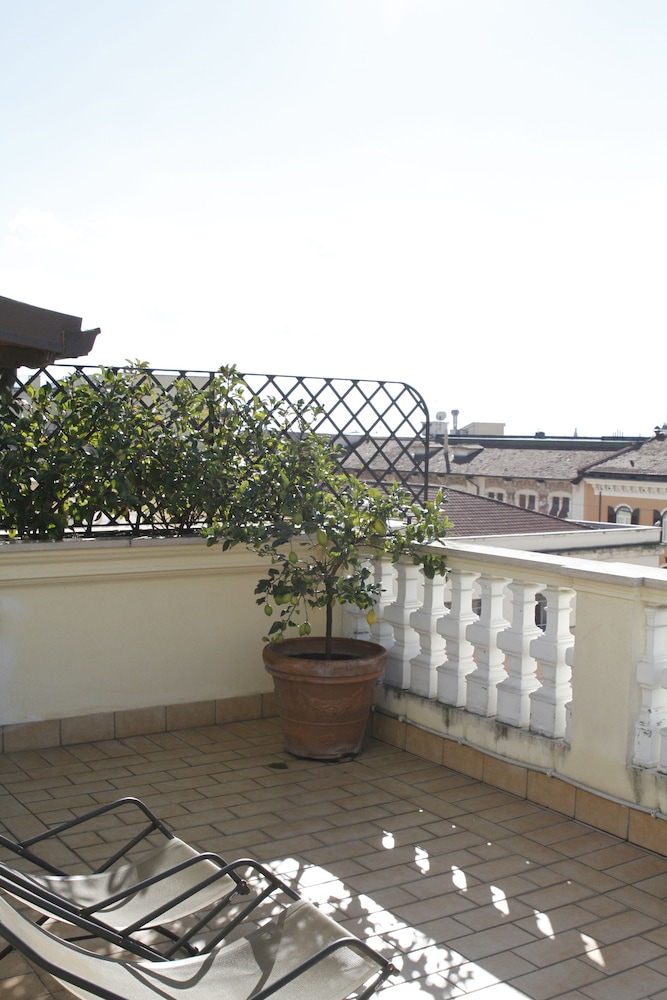Hotel Villa Pinciana 24
