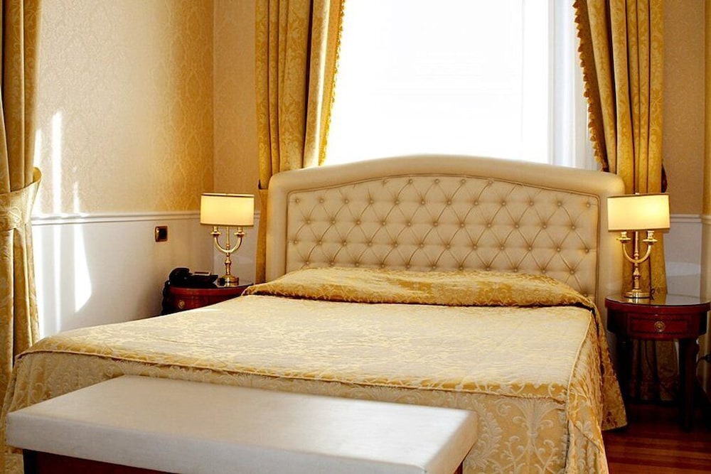 Hotel Villa Pinciana 14