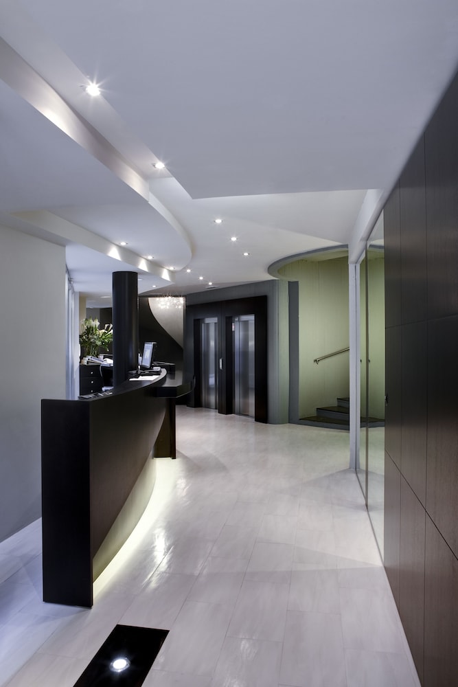 Hotel Twenty One 2