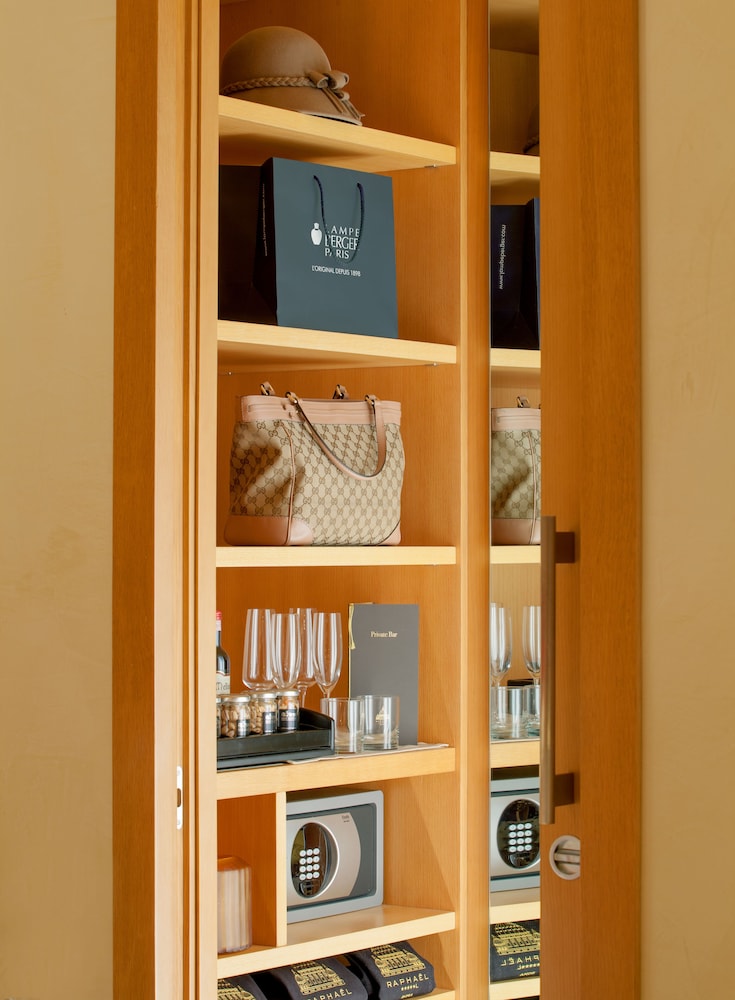 Bio Hotel Raphaël - Relais & Chateaux 16