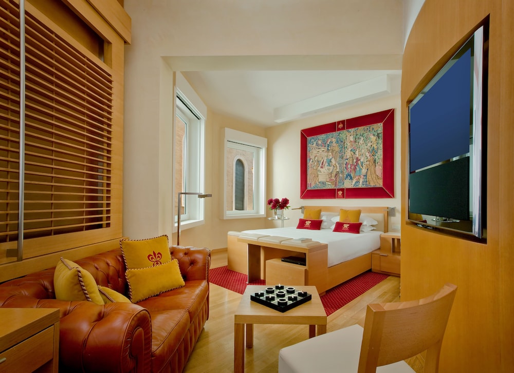 Bio Hotel Raphaël - Relais & Chateaux 12