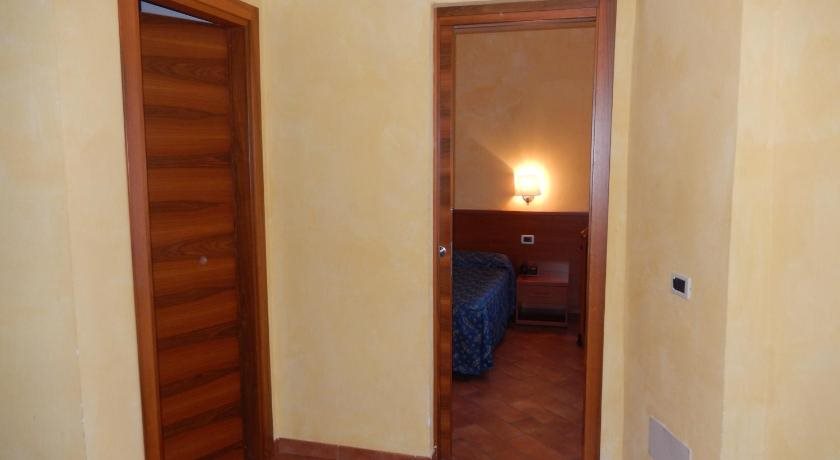 Albergo dei Leoni 15