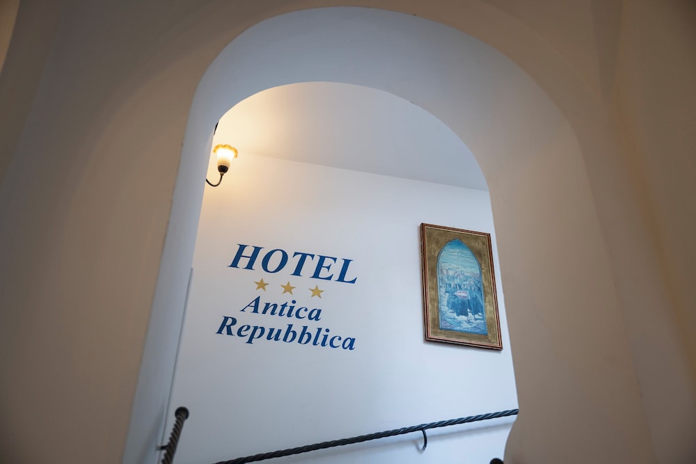 Anticarepubblica 2