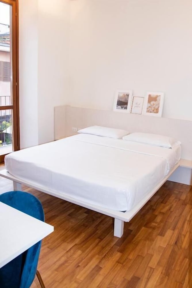 Easy Milano Apartment Navigli 10