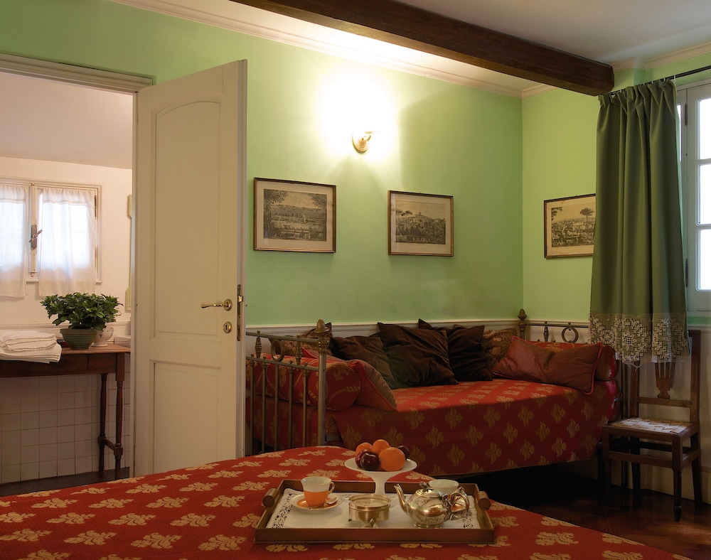 Guest House Arco Dei Tolomei 11