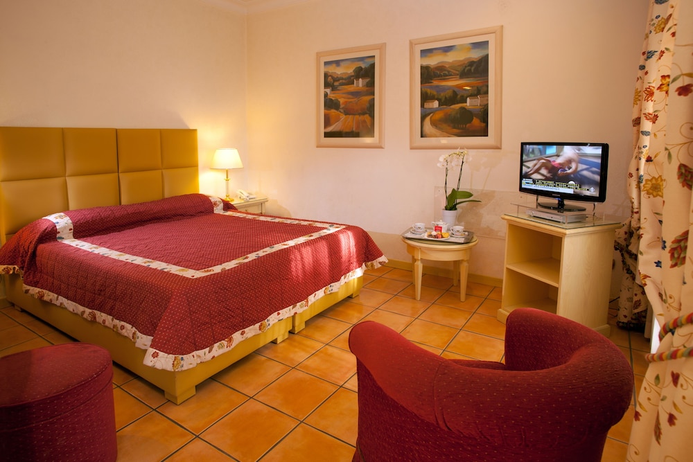 Piccolo Borgo 4