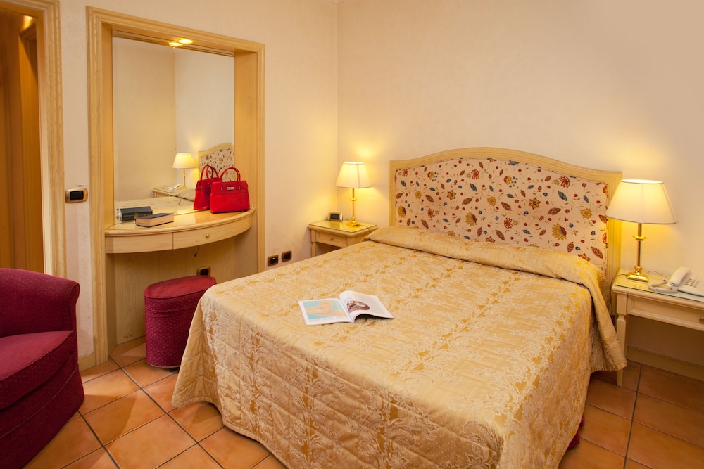 Piccolo Borgo 10