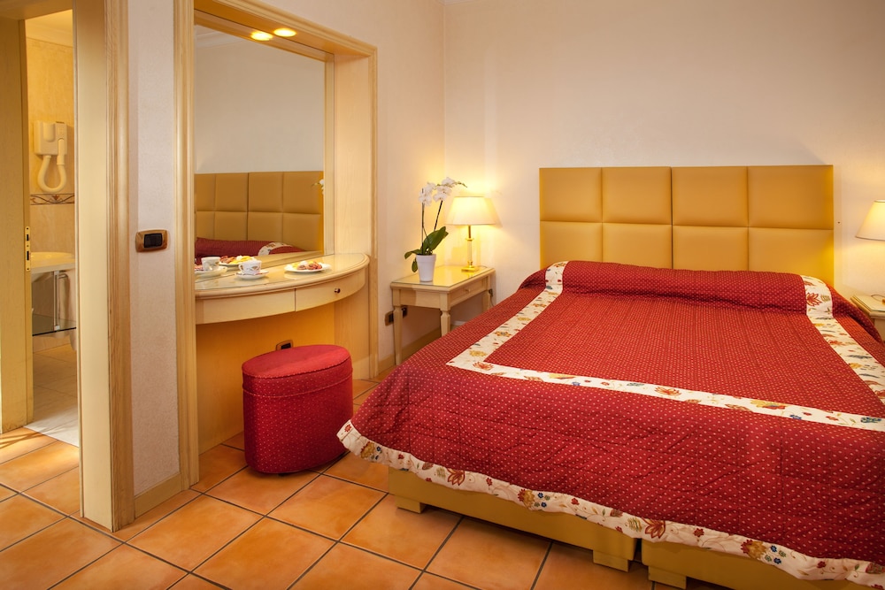 Piccolo Borgo 8