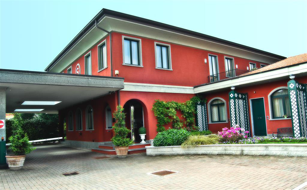 Motel Silver 23