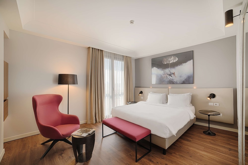Radisson Blu Hotel Milan 12