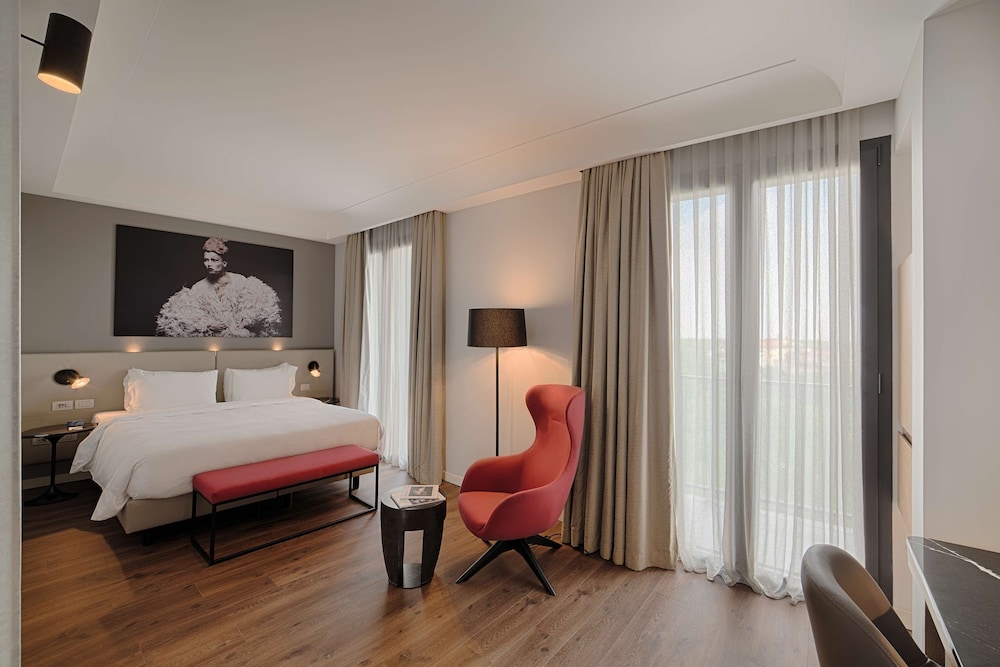 Radisson Blu Hotel Milan 24