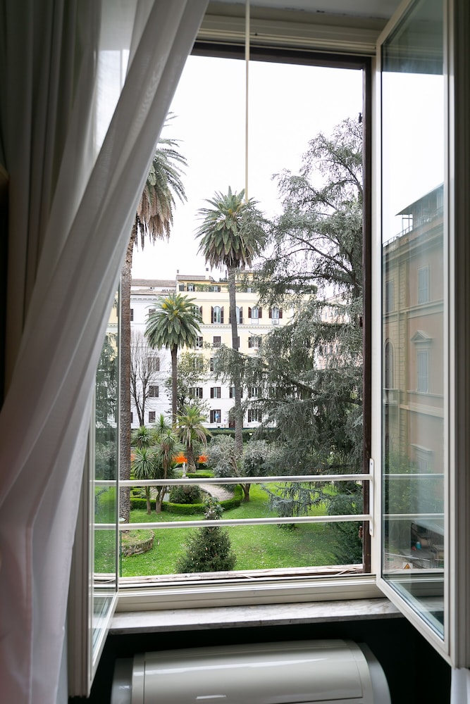 Capitolium Rooms 23