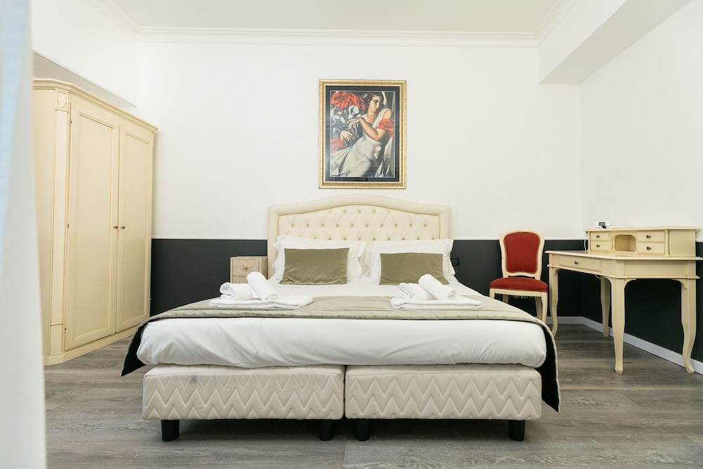 Capitolium Rooms 5