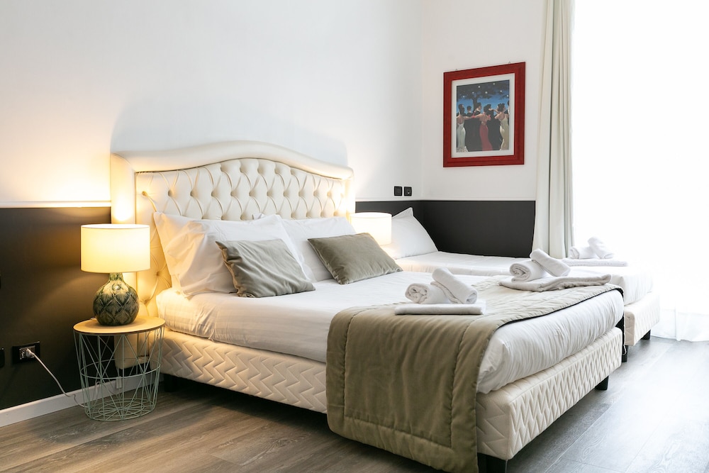Capitolium Rooms 12