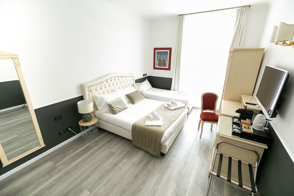 Capitolium Rooms 16