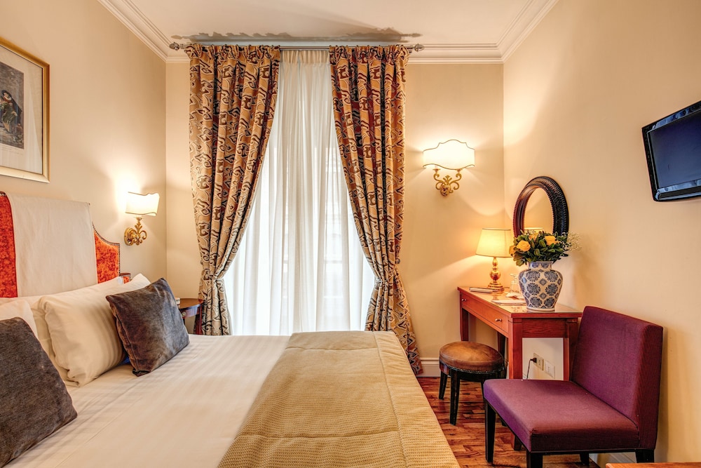 Hotel Cortina Rome 8