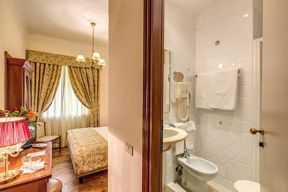 Hotel Cortina Rome 24