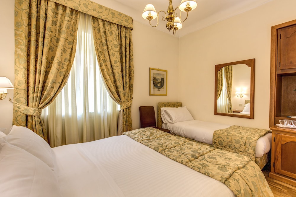 Hotel Cortina Rome 6