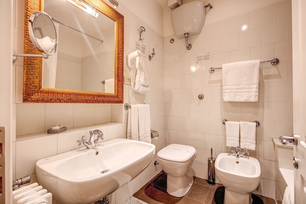 Hotel Cortina Rome 10