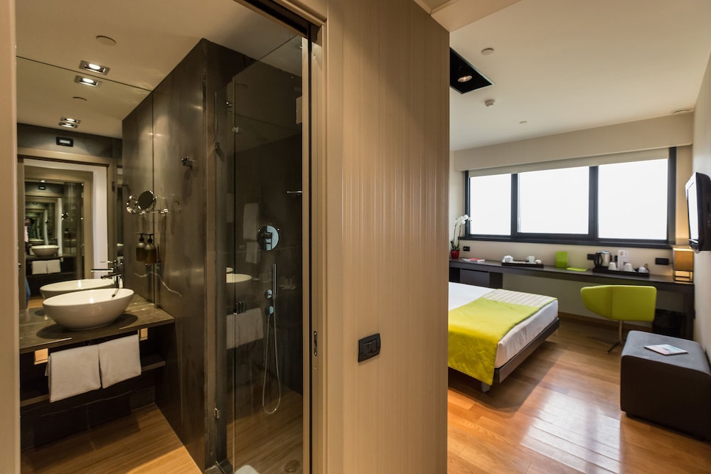 The Hub 22