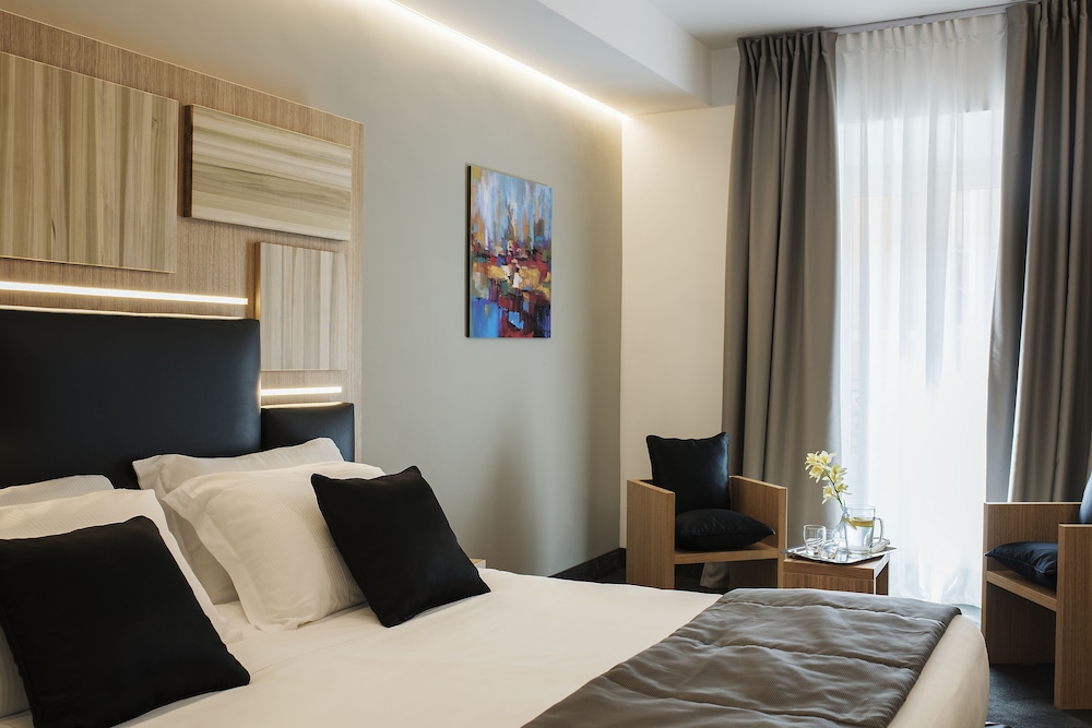 Hotel Trevi Collection 17