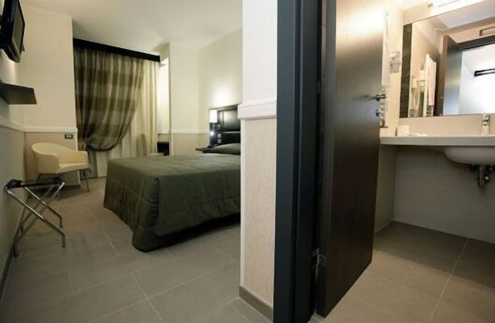 Hotel Artis 9