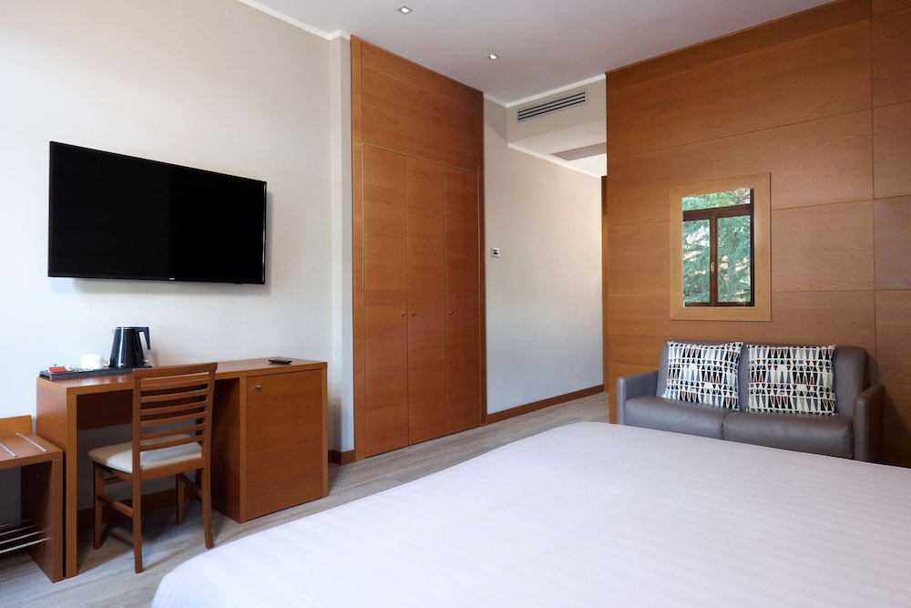 Occidental Aurelia 23