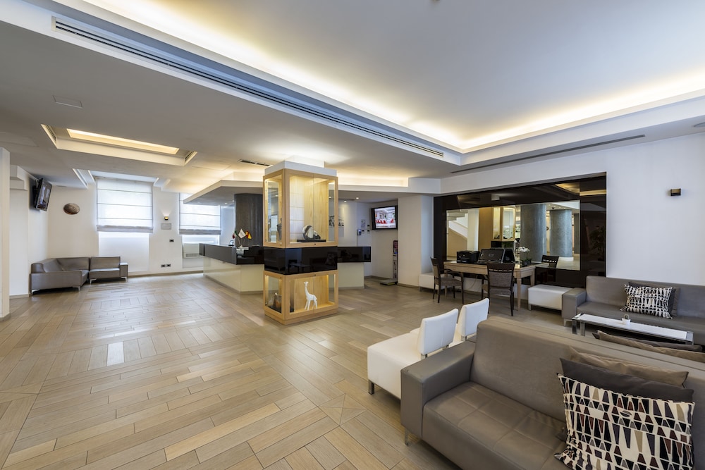 Occidental Aurelia 9