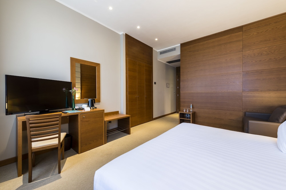 Occidental Aurelia 10