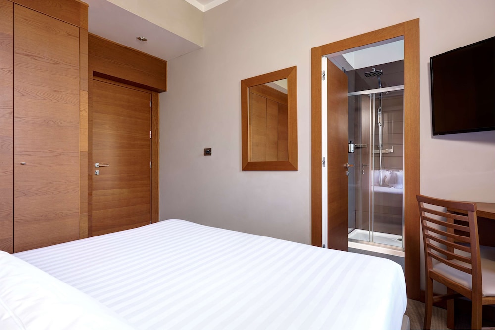 Occidental Aurelia 14