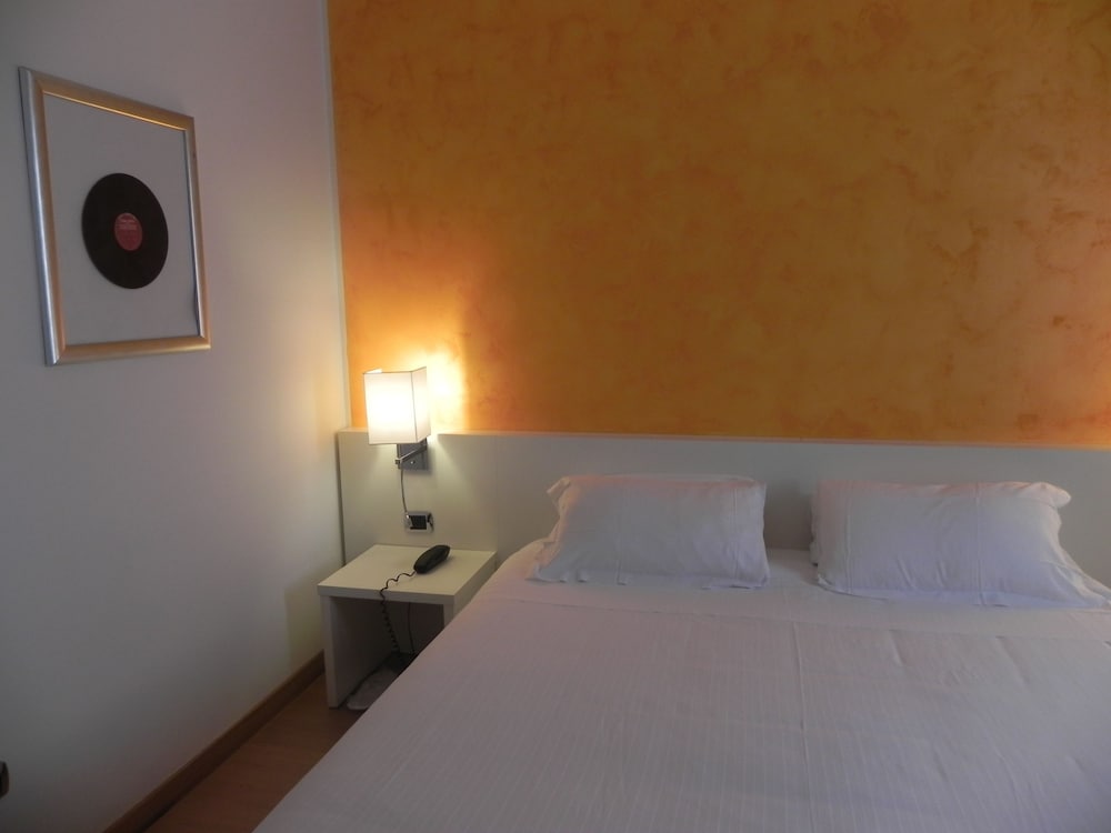 Ibis Styles Roma Vintage 21