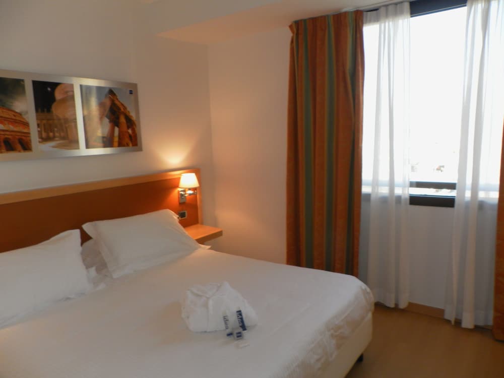 Ibis Styles Roma Vintage 13