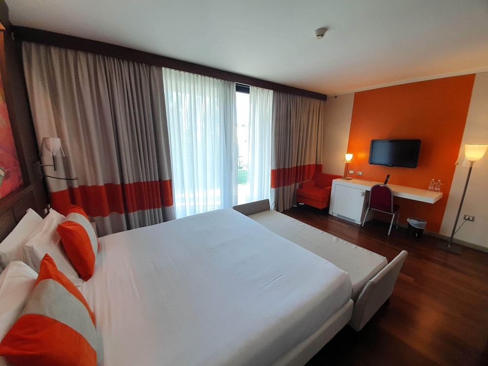 Ramada Plaza by Wyndham Milano 14