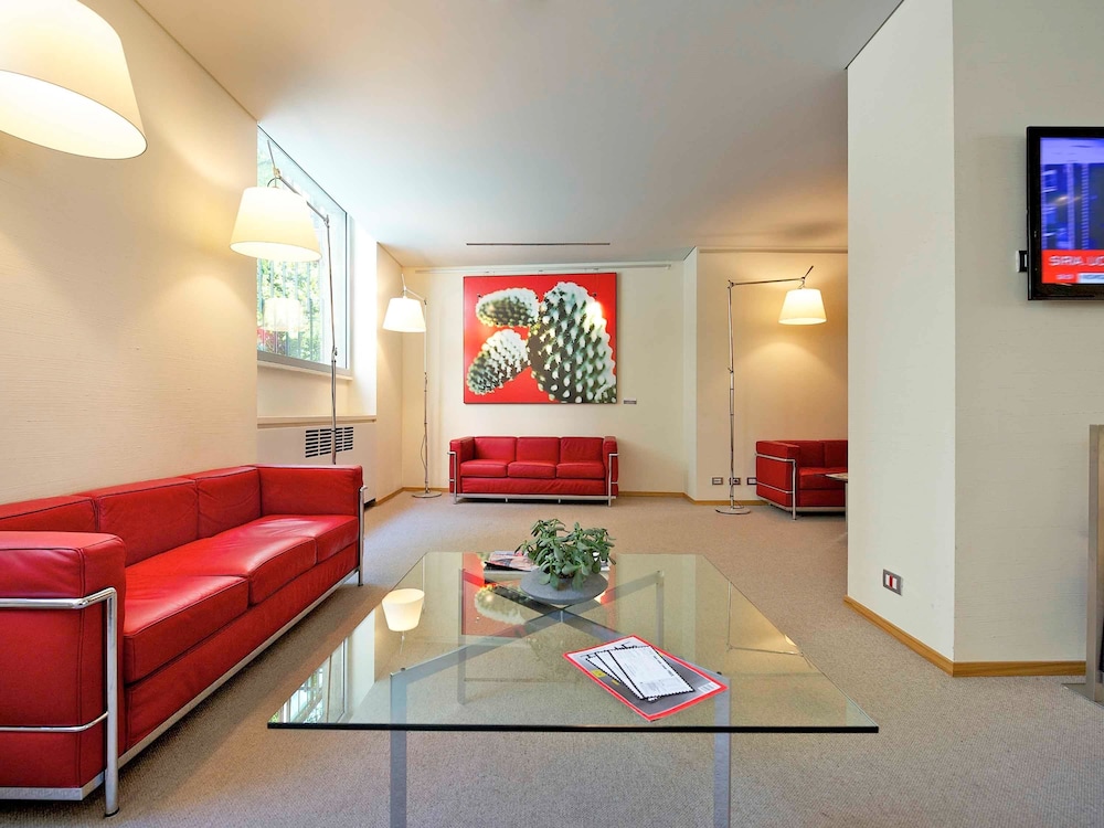 Mercure Milano Solari 24