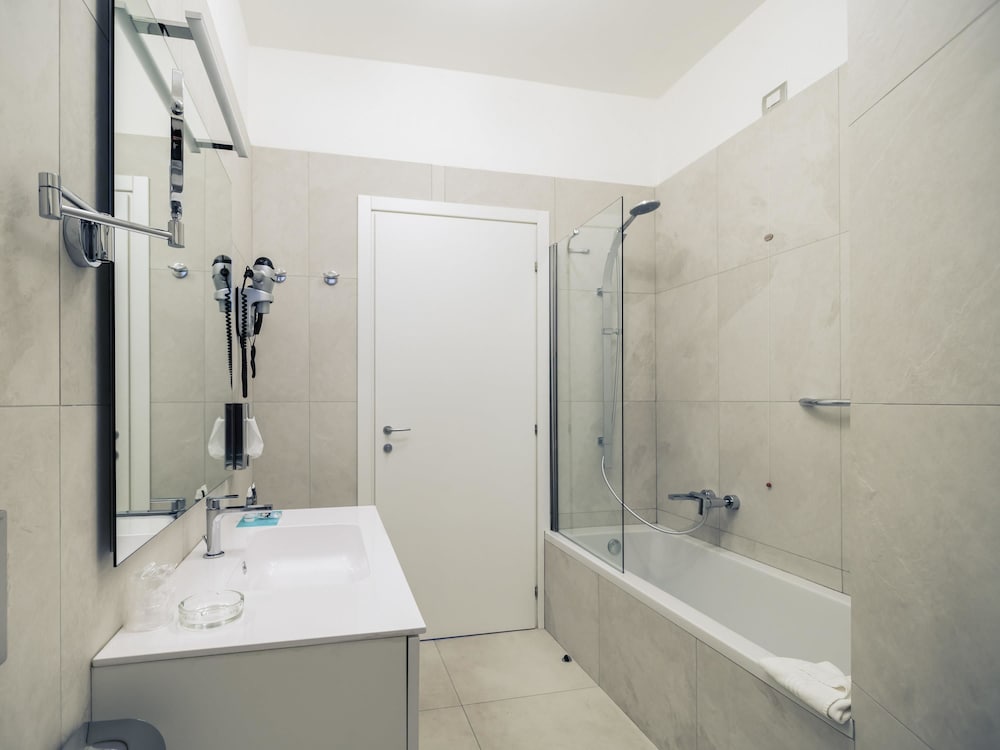 Mercure Milano Solari 15