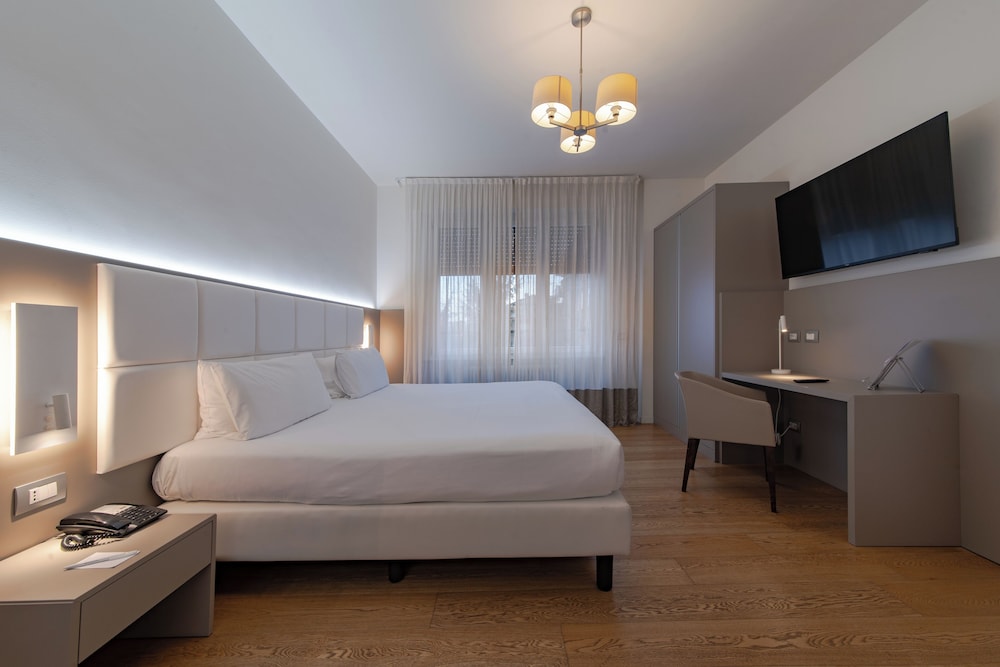 Mercure Milano Solari 11