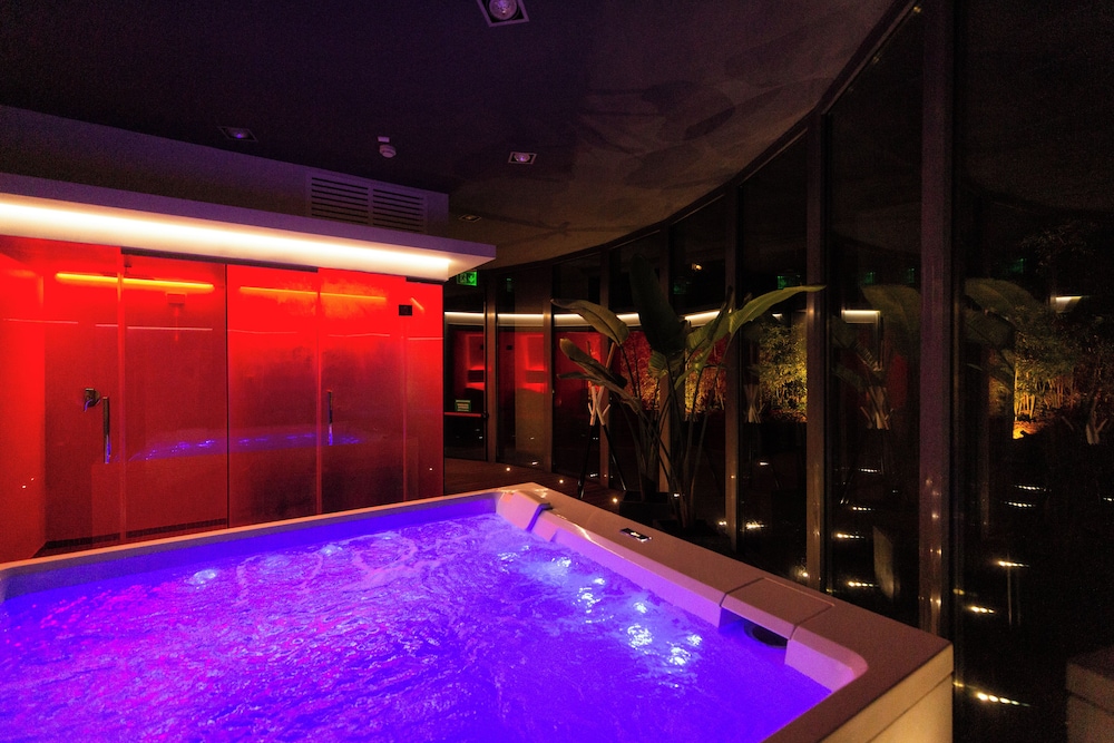 Zambala Luxury Residence 14