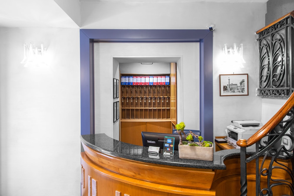 Hotel Piazza di Spagna 4