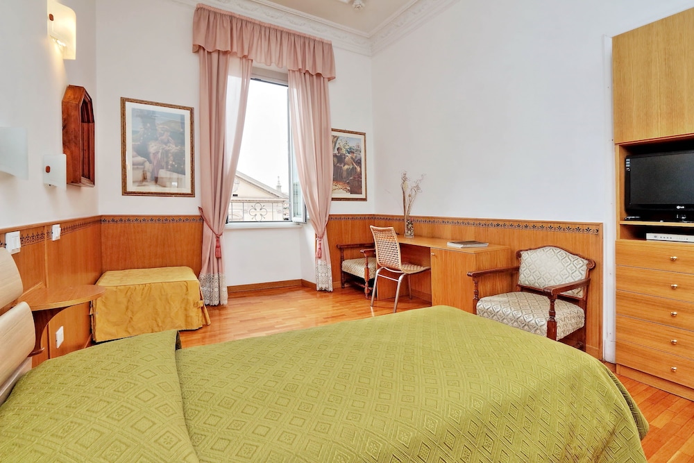 Sonnino Suite 2