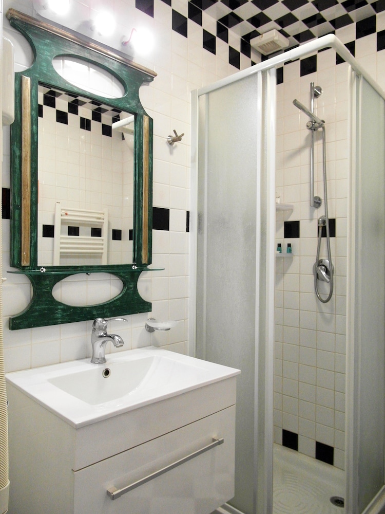 Sonnino Suite 19