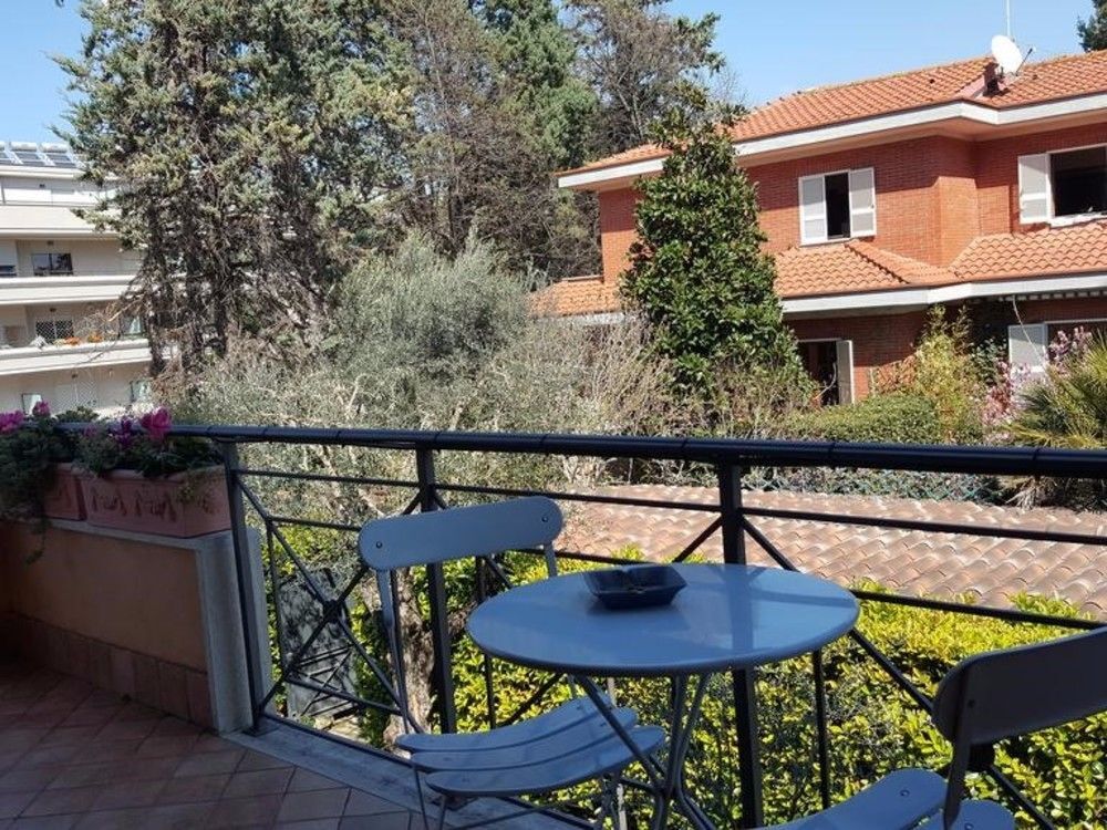 Aurelia Garden Gold Bed & Breakfast 8