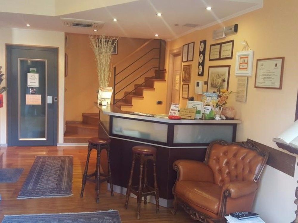 Aurelia Garden Gold Bed & Breakfast 2