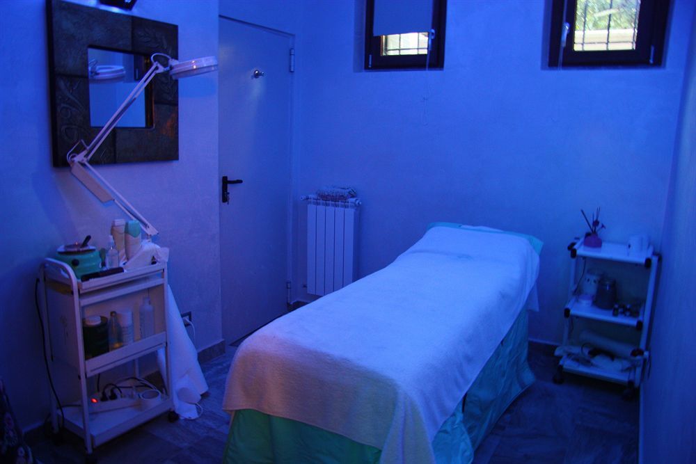 Aurelia Garden Gold Bed & Breakfast 14