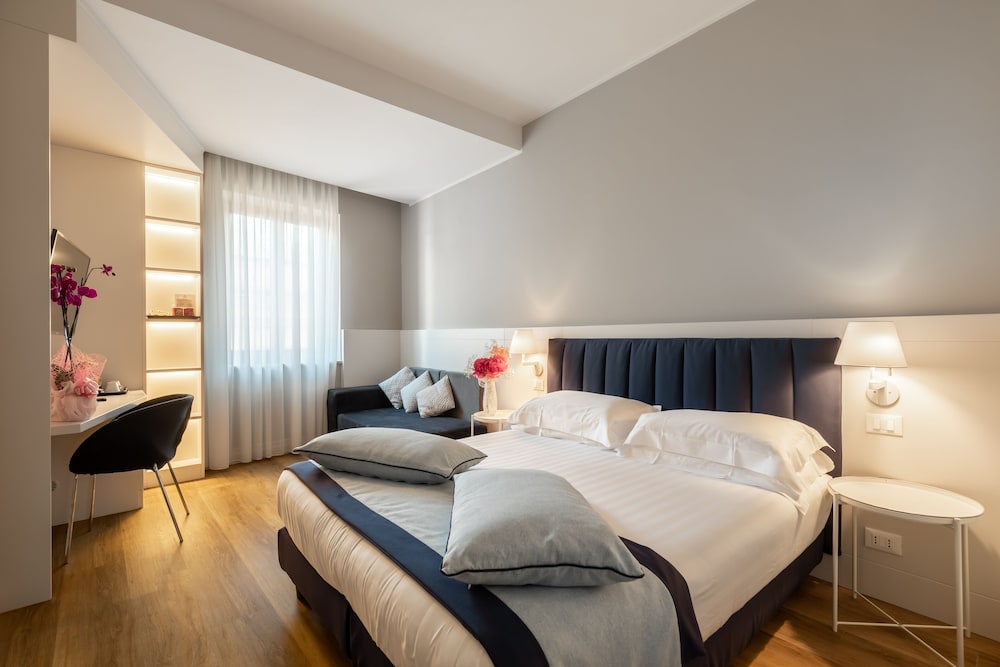 La Rovere 16