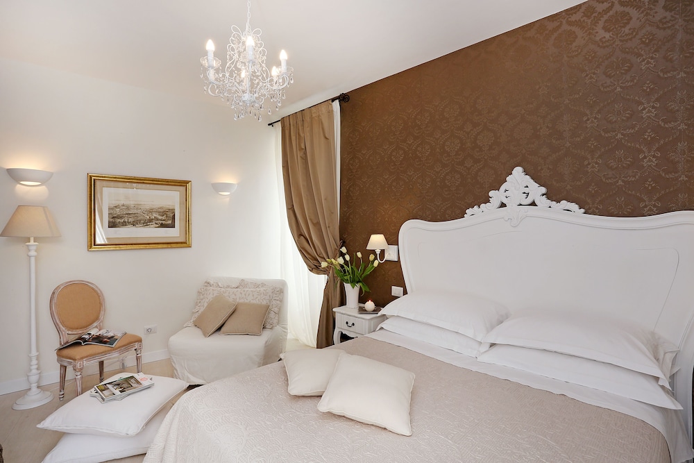 Daplace HQH Colosseo 2