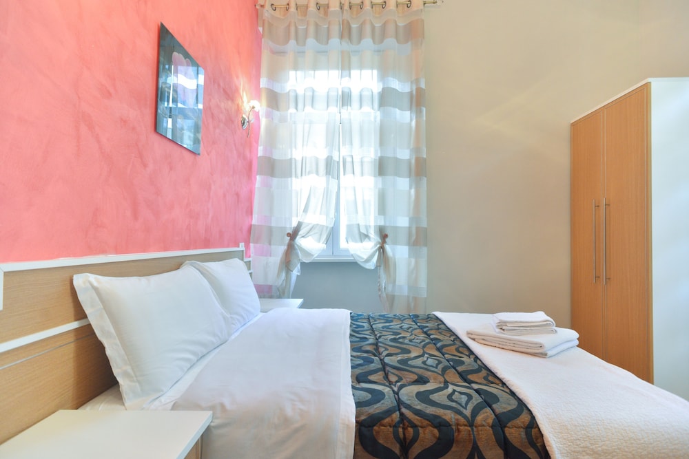 B&T Rooms Trani 6